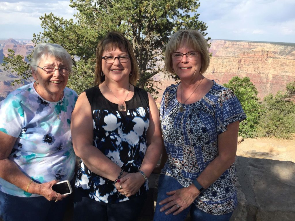Mom, Sue, Kim, Grand Canyon, 2016